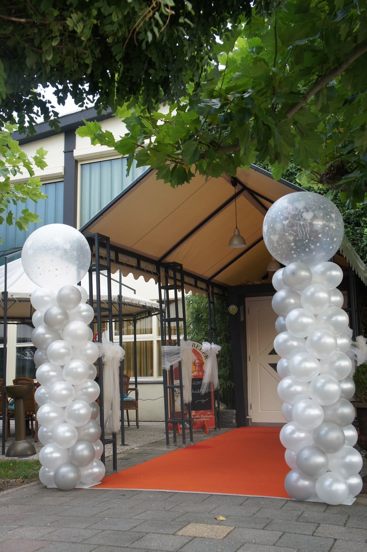 Deux colonnes festives de 7 pi